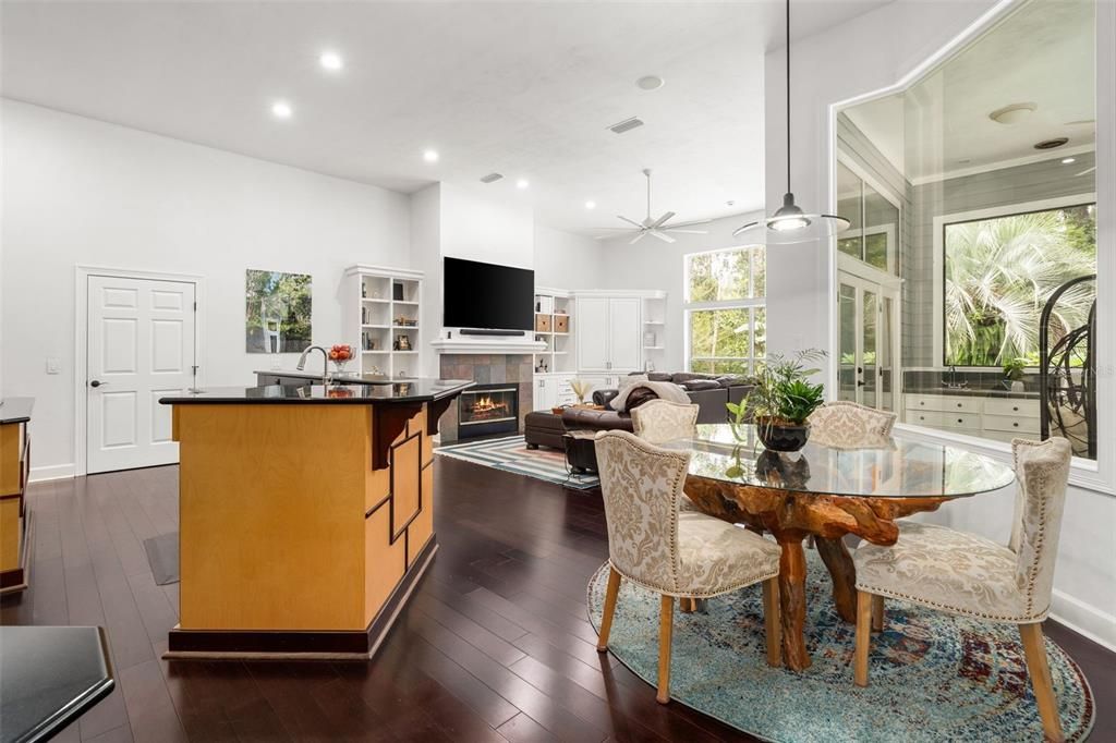 For Sale: $869,900 (5 beds, 4 baths, 3384 Square Feet)