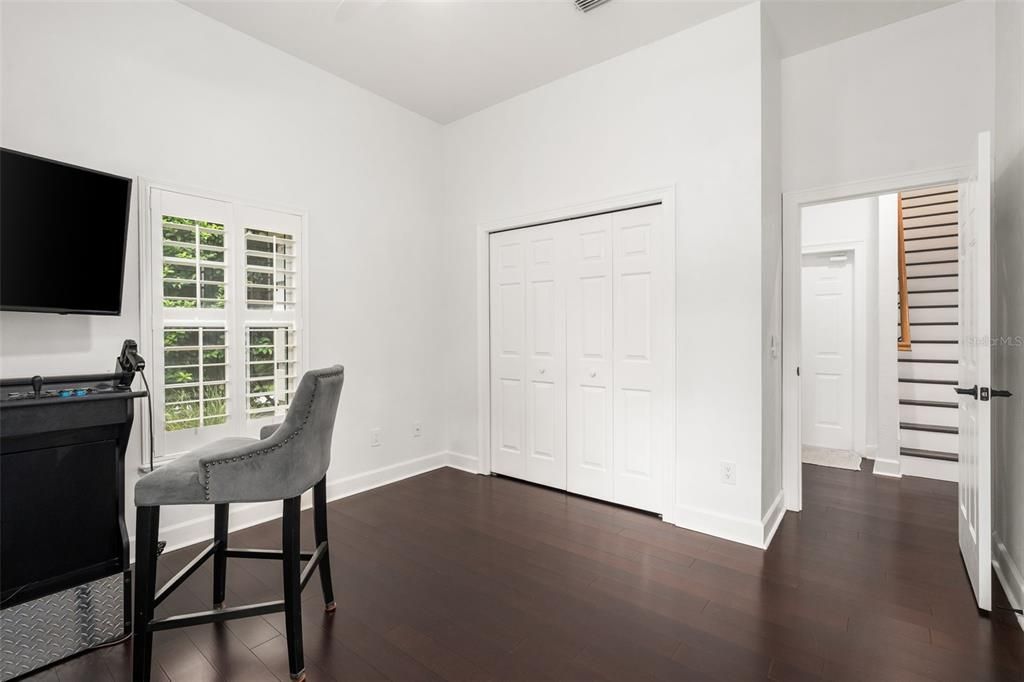 For Sale: $869,900 (5 beds, 4 baths, 3384 Square Feet)