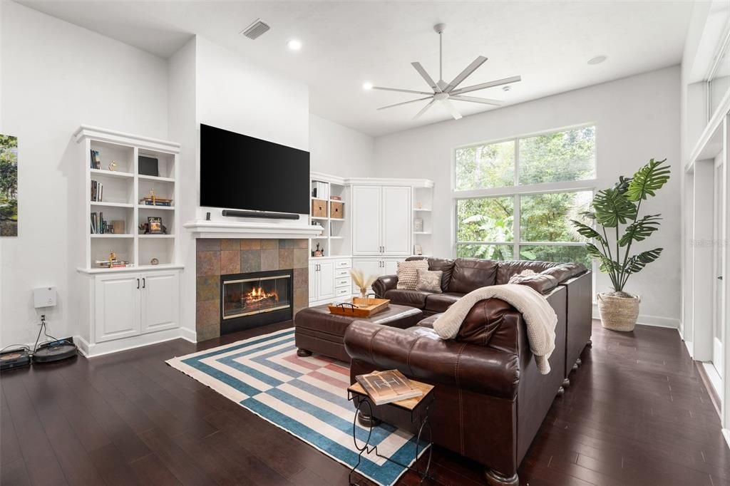 For Sale: $869,900 (5 beds, 4 baths, 3384 Square Feet)