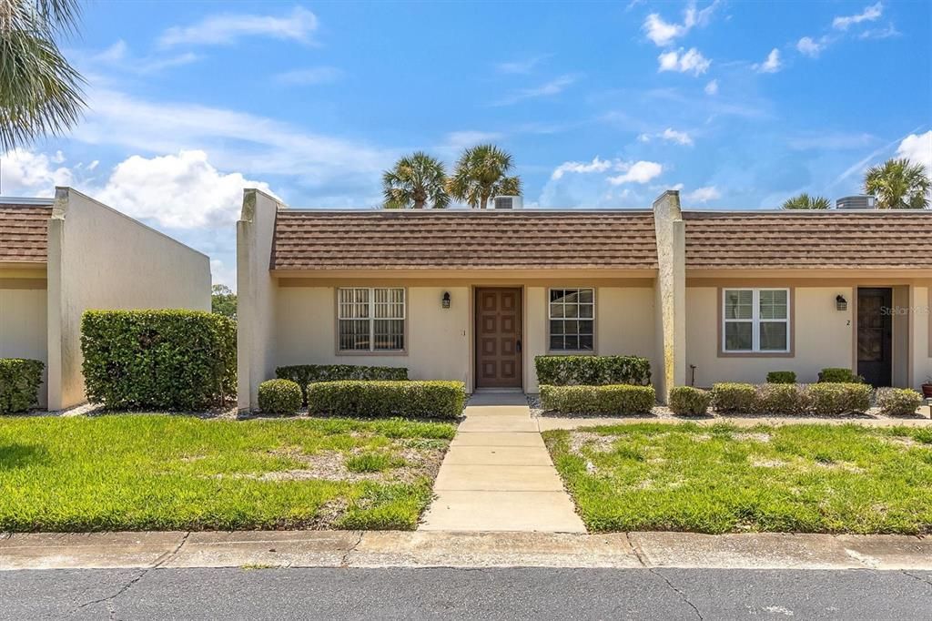 Под контрактом: $69,999 (2 спален, 1 ванн, 882 Квадратных фут)