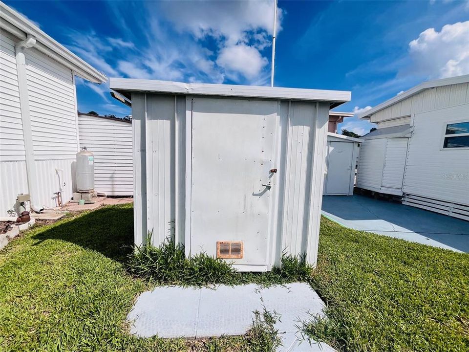 For Sale: $39,900 (1 beds, 1 baths, 480 Square Feet)