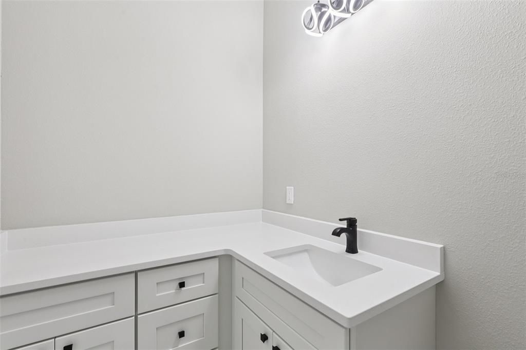 Active With Contract: $1,125,000 (3 beds, 2 baths, 2709 Square Feet)