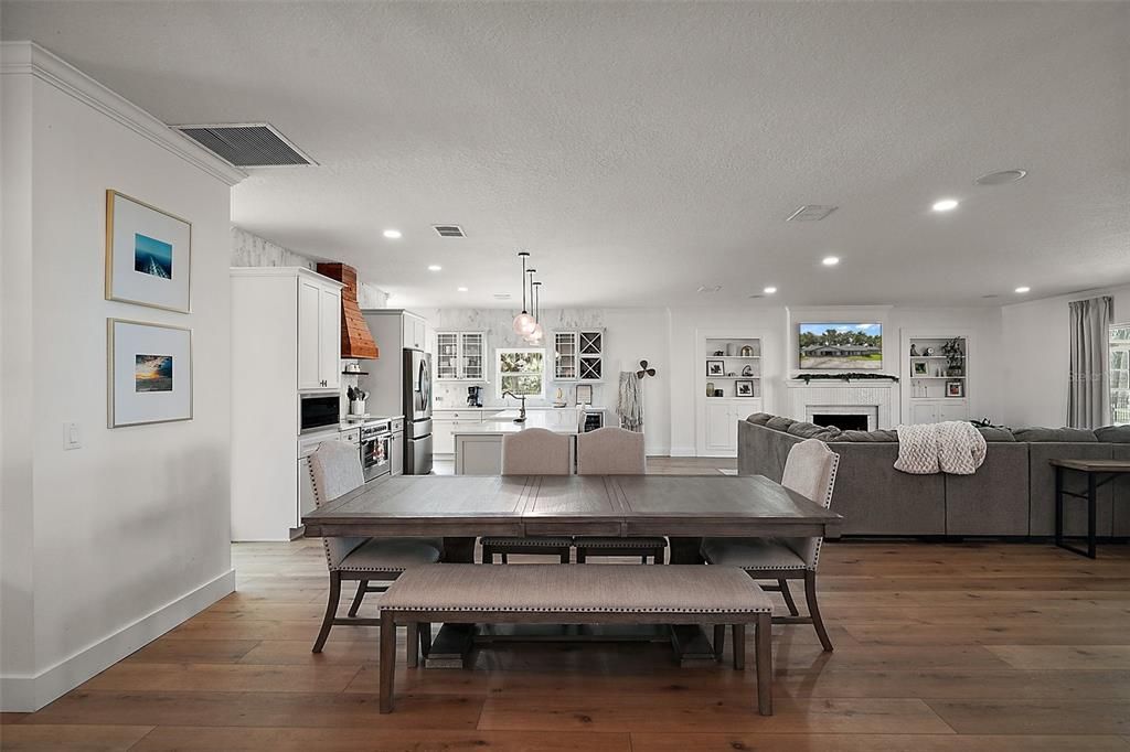 For Sale: $869,900 (3 beds, 3 baths, 3277 Square Feet)