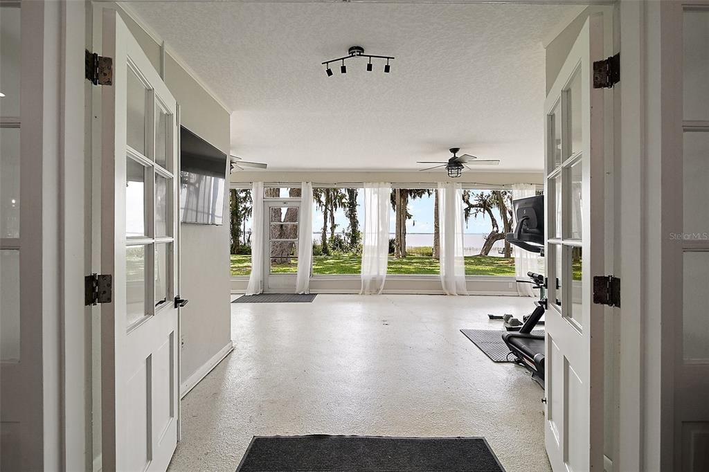 For Sale: $869,900 (3 beds, 3 baths, 3277 Square Feet)