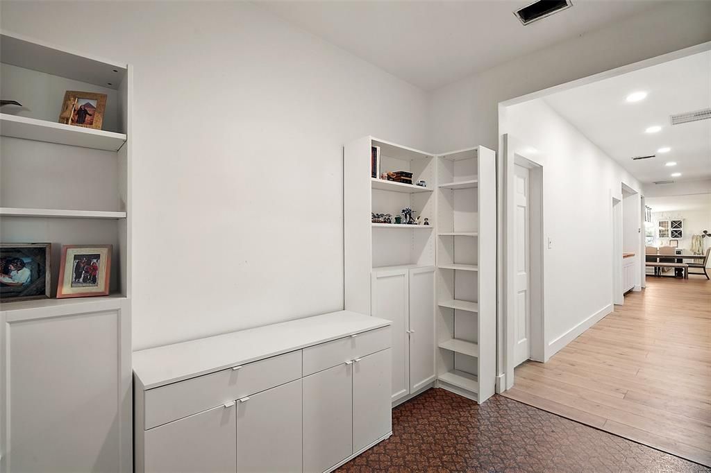 For Sale: $869,900 (3 beds, 3 baths, 3277 Square Feet)