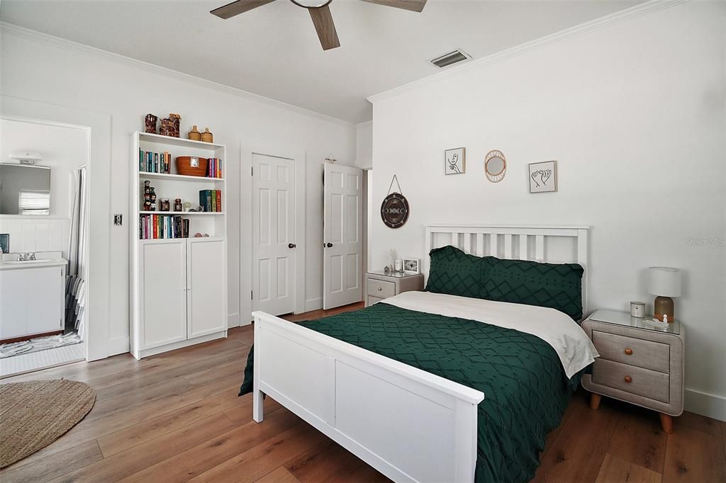 For Sale: $869,900 (3 beds, 3 baths, 3277 Square Feet)