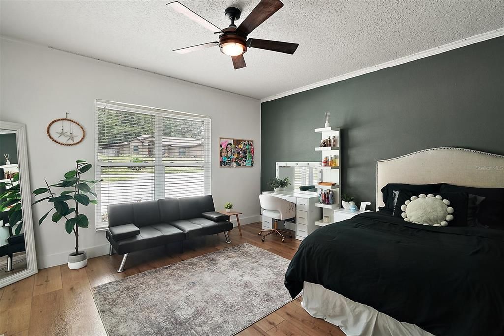 For Sale: $869,900 (3 beds, 3 baths, 3277 Square Feet)