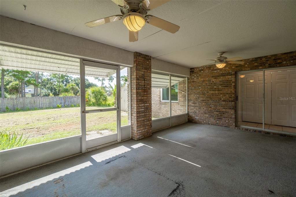 待售: $379,900 (4 贝兹, 2 浴室, 1973 平方英尺)