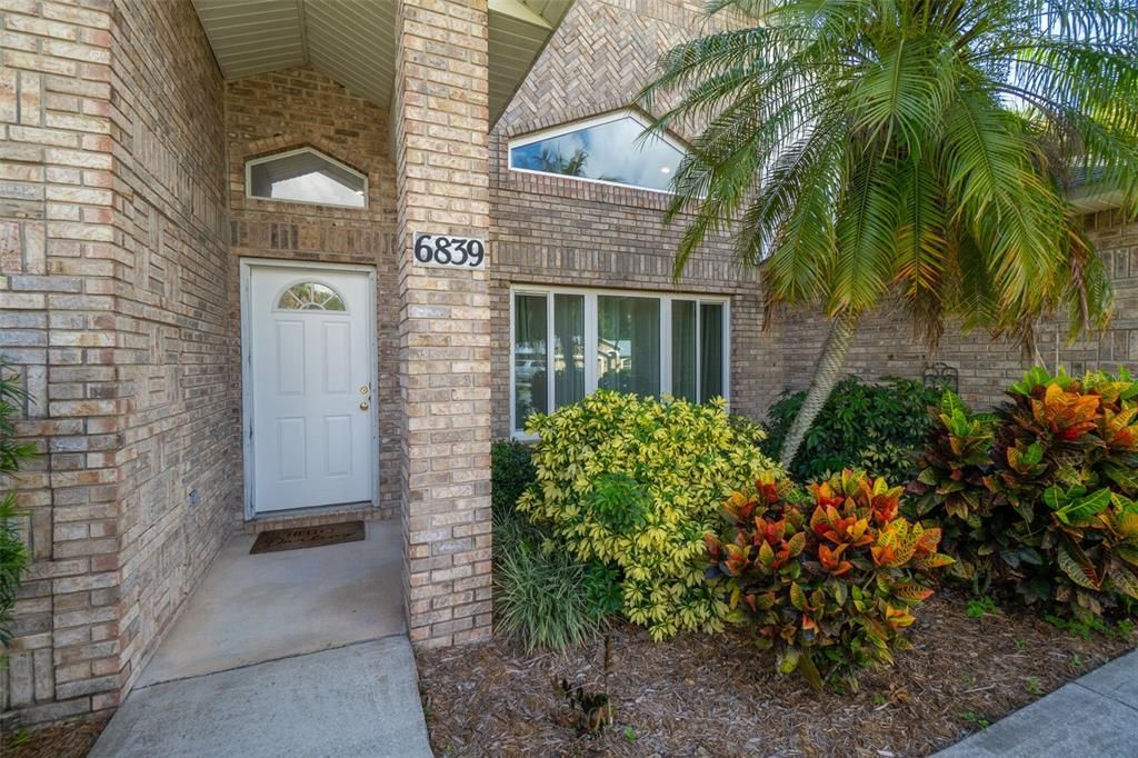 待售: $379,900 (4 贝兹, 2 浴室, 1973 平方英尺)