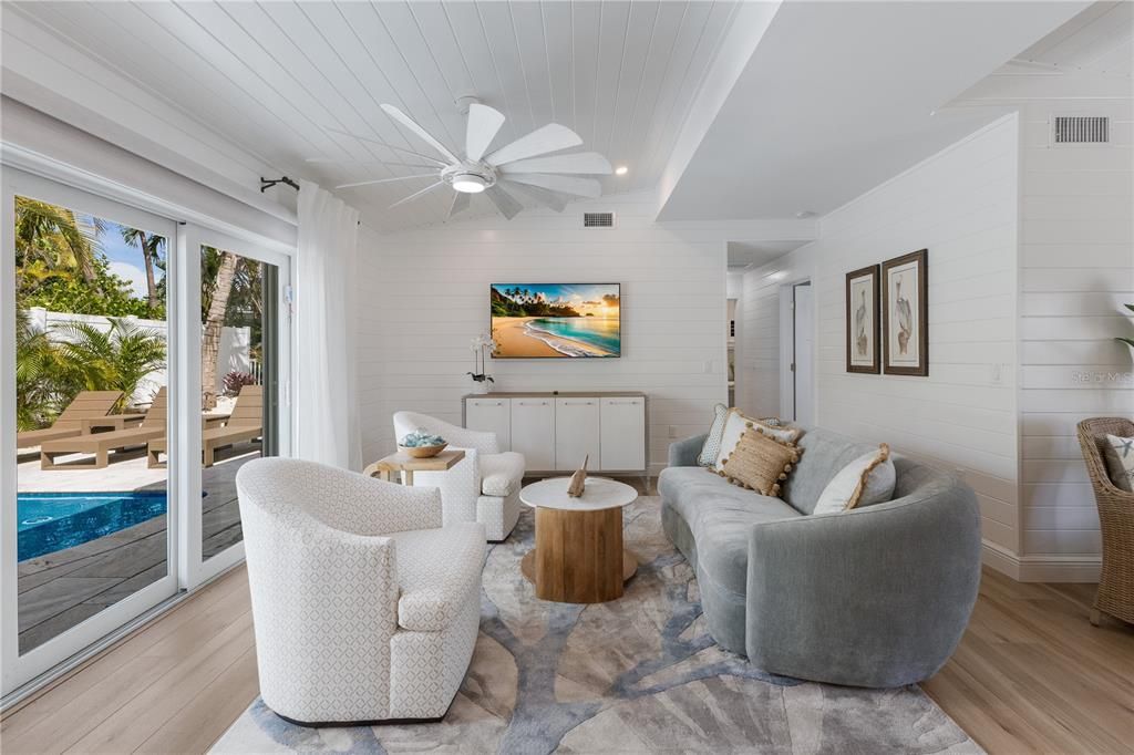 For Sale: $2,200,000 (3 beds, 2 baths, 1680 Square Feet)