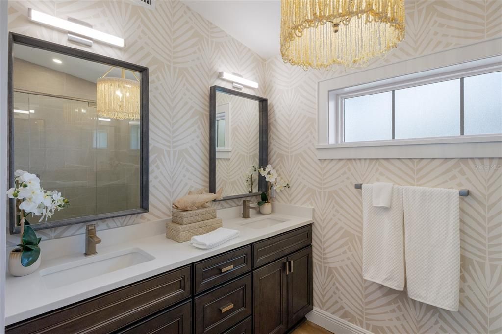 For Sale: $2,200,000 (3 beds, 2 baths, 1680 Square Feet)