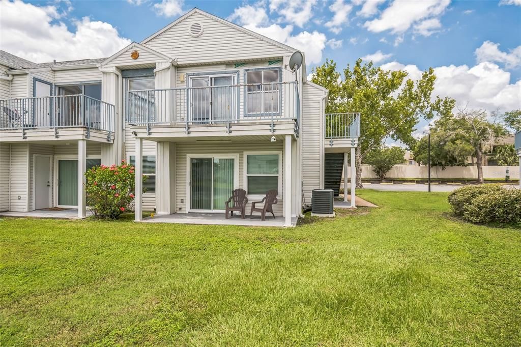 For Sale: $79,950 (2 beds, 2 baths, 930 Square Feet)