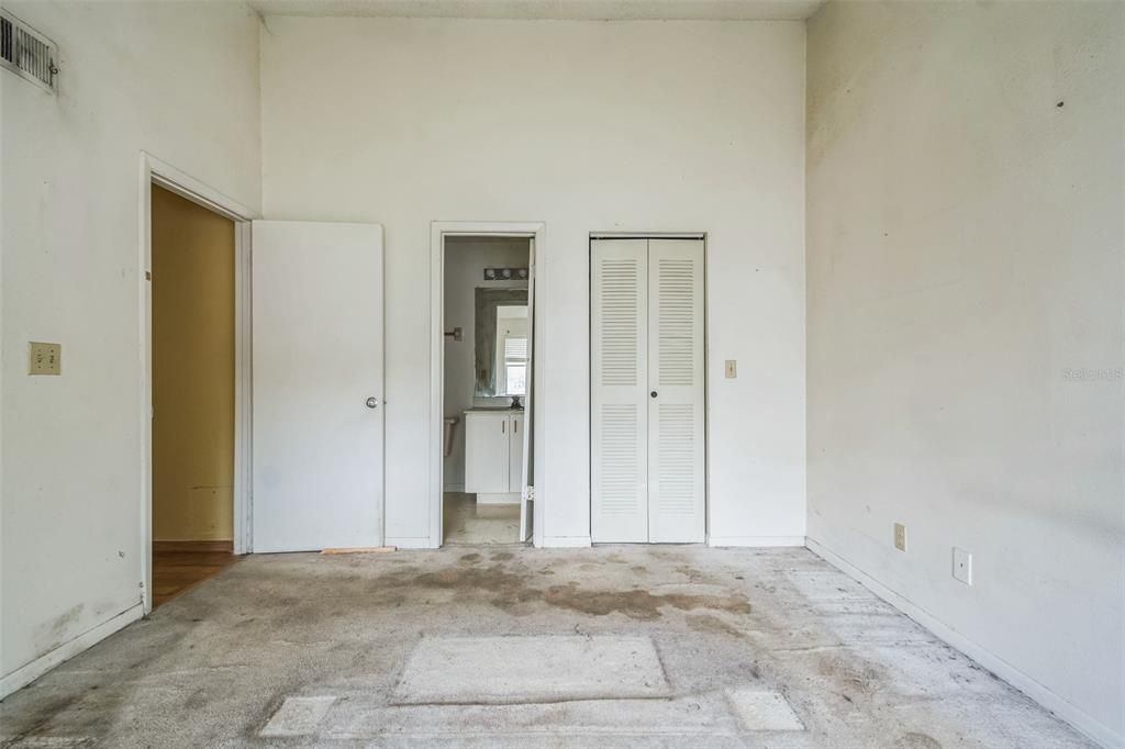 For Sale: $79,950 (2 beds, 2 baths, 930 Square Feet)