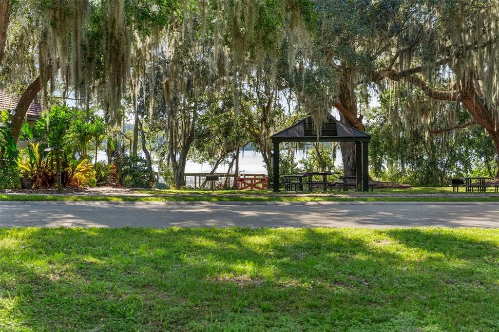 En Venta: $79,900 (0.19 acres)