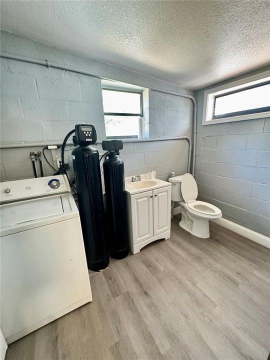 For Sale: $499,000 (0 beds, 0 baths, 2604 Square Feet)