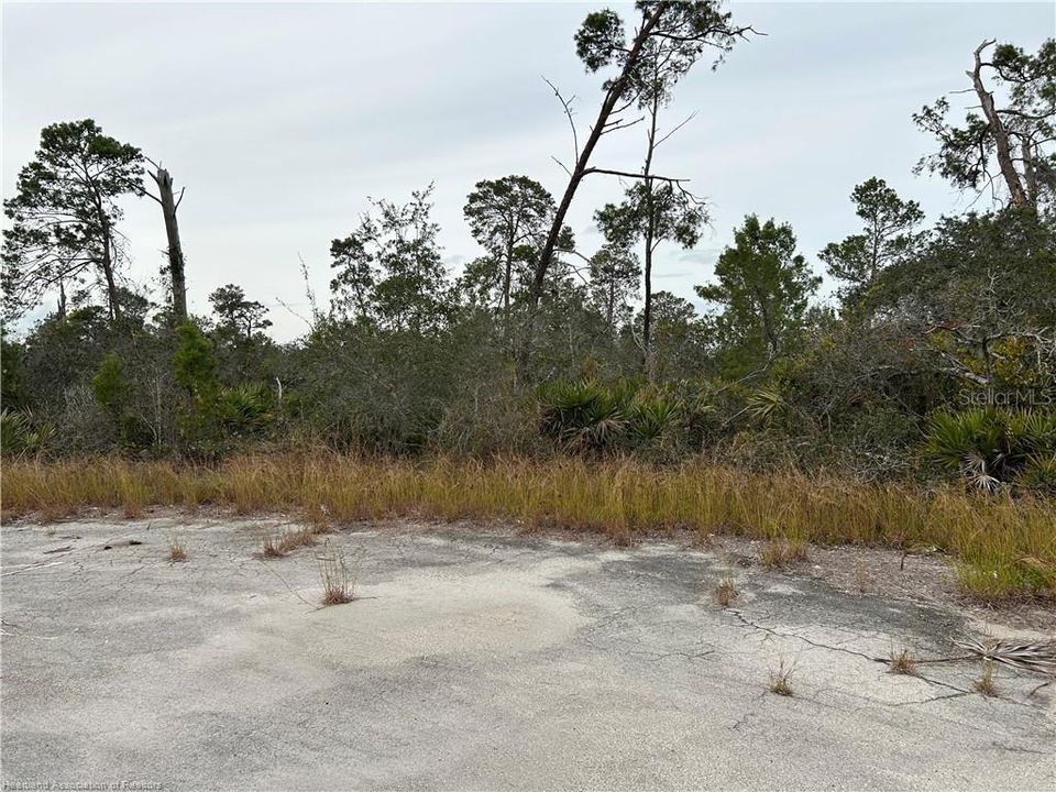 待售: $29,900 (0.55 acres)