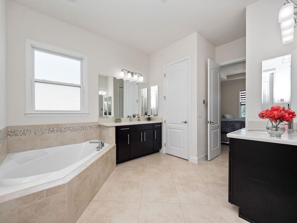 For Sale: $1,296,000 (5 beds, 3 baths, 3347 Square Feet)