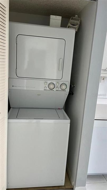 合同活跃: $2,200 (3 贝兹, 2 浴室, 1650 平方英尺)