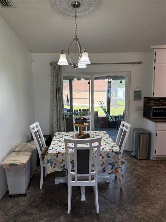 En Venta: $185,000 (2 camas, 2 baños, 1211 Pies cuadrados)