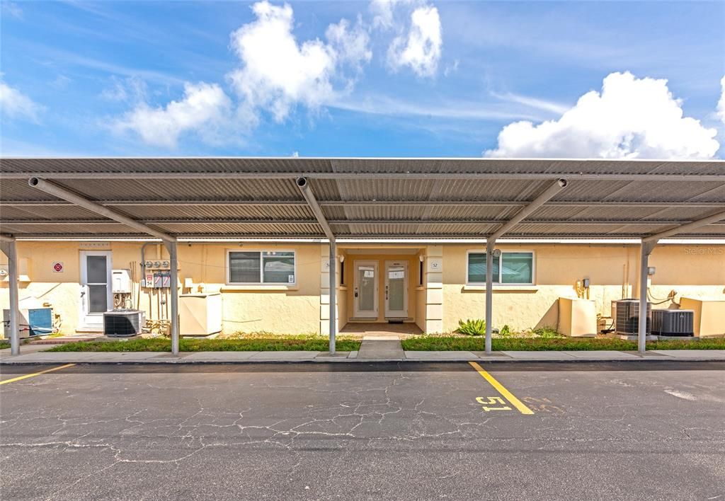 На продажу: $600,000 (1 спален, 1 ванн, 600 Квадратных фут)