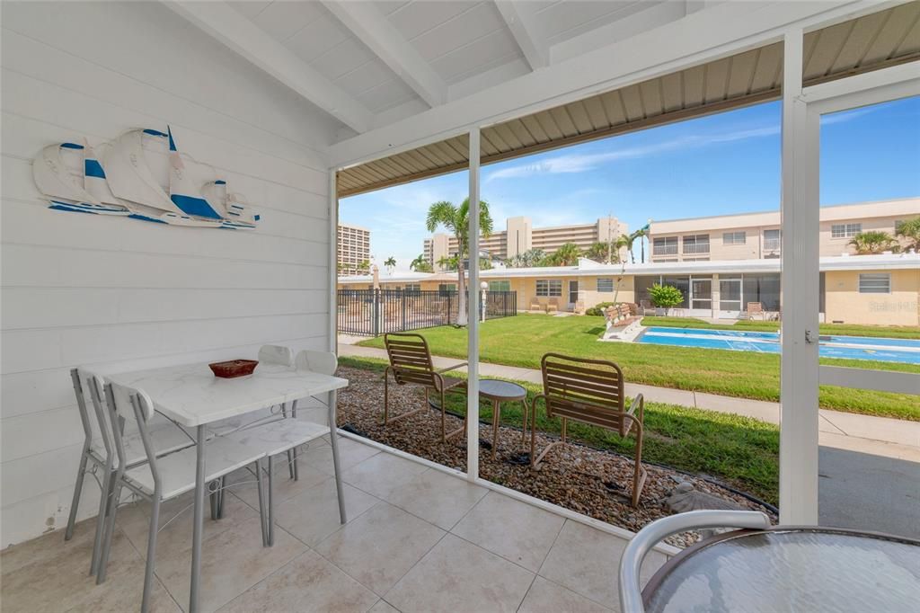 На продажу: $600,000 (1 спален, 1 ванн, 600 Квадратных фут)