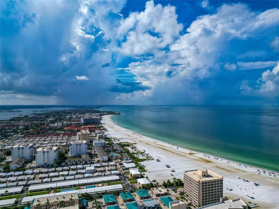 На продажу: $600,000 (1 спален, 1 ванн, 600 Квадратных фут)