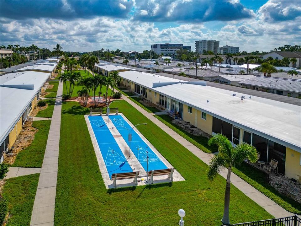 На продажу: $600,000 (1 спален, 1 ванн, 600 Квадратных фут)