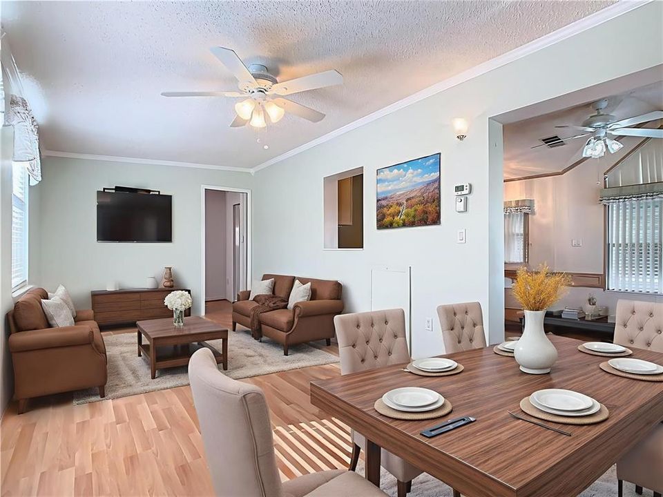 For Sale: $119,900 (2 beds, 1 baths, 726 Square Feet)