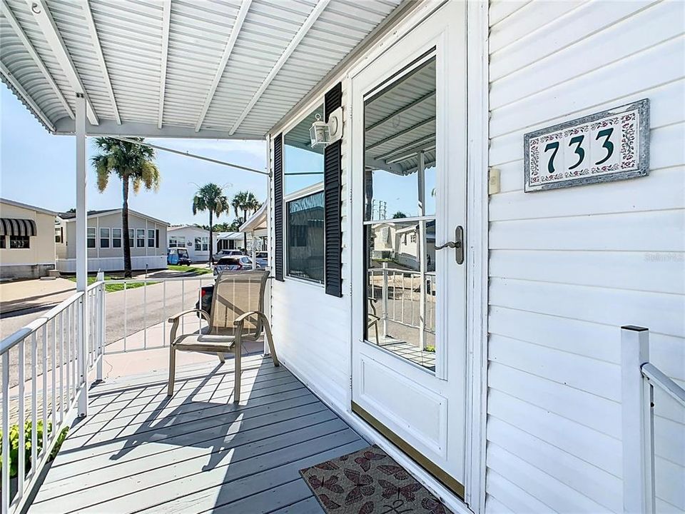 For Sale: $119,900 (2 beds, 1 baths, 726 Square Feet)