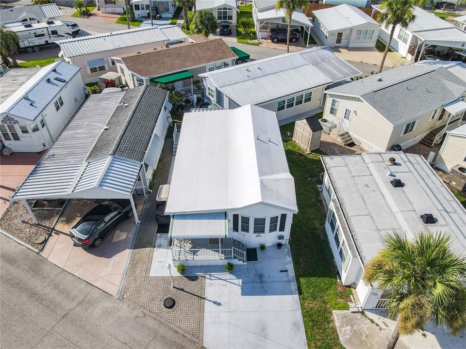 For Sale: $119,900 (2 beds, 1 baths, 726 Square Feet)