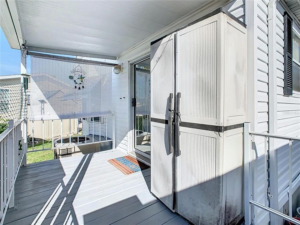 For Sale: $119,900 (2 beds, 1 baths, 726 Square Feet)