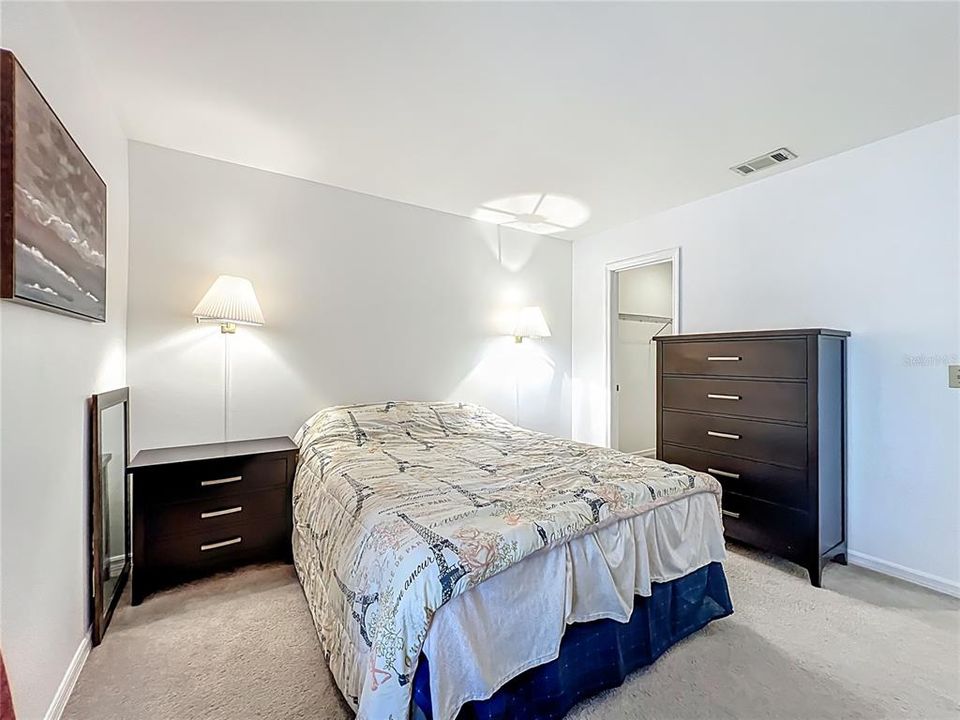 待售: $99,000 (1 贝兹, 1 浴室, 616 平方英尺)