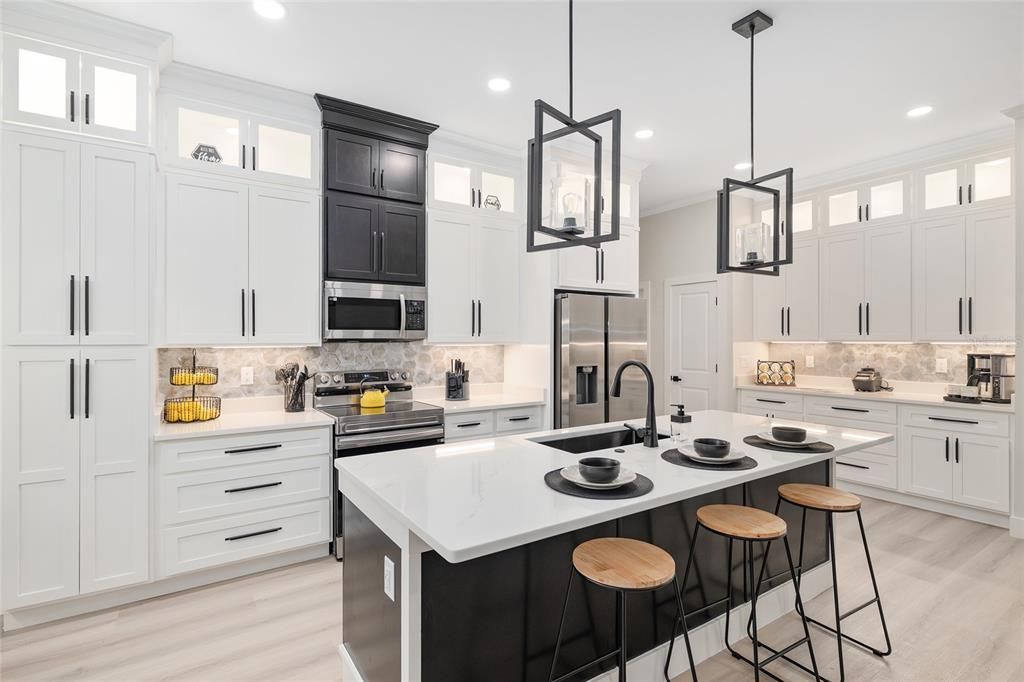 Active With Contract: $625,707 (4 beds, 2 baths, 2023 Square Feet)