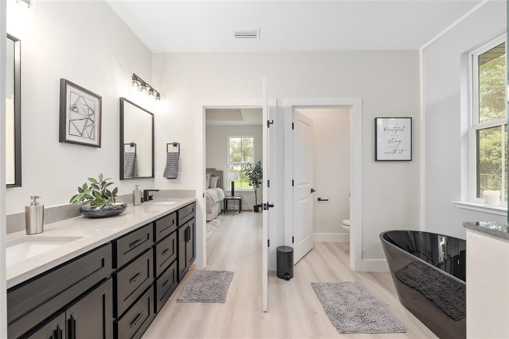 Active With Contract: $625,707 (4 beds, 2 baths, 2023 Square Feet)