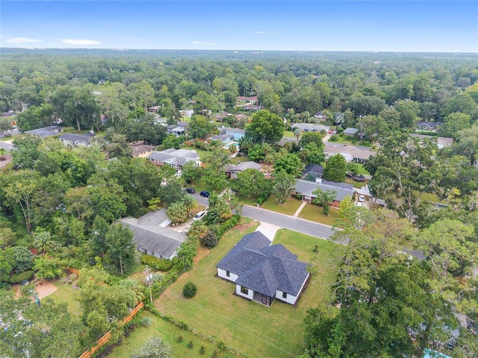 Active With Contract: $625,707 (4 beds, 2 baths, 2023 Square Feet)