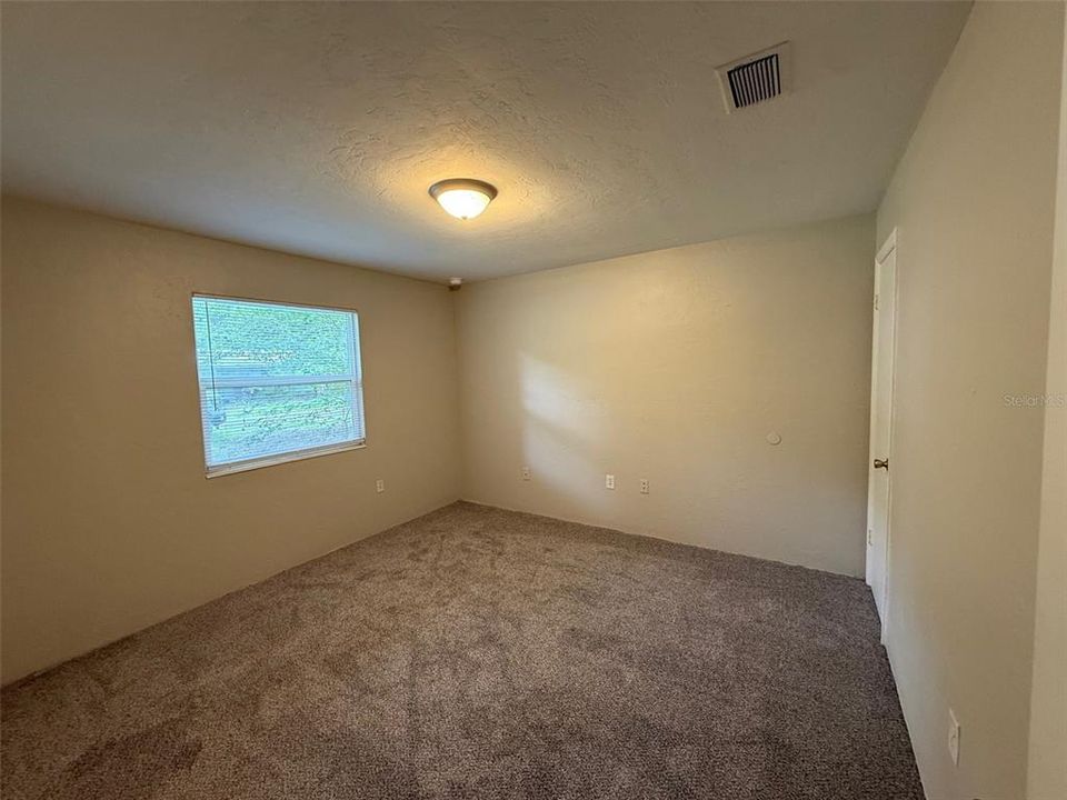 В аренду: $1,450 (3 спален, 1 ванн, 1100 Квадратных фут)