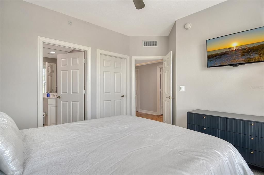 На продажу: $900,000 (3 спален, 3 ванн, 2778 Квадратных фут)