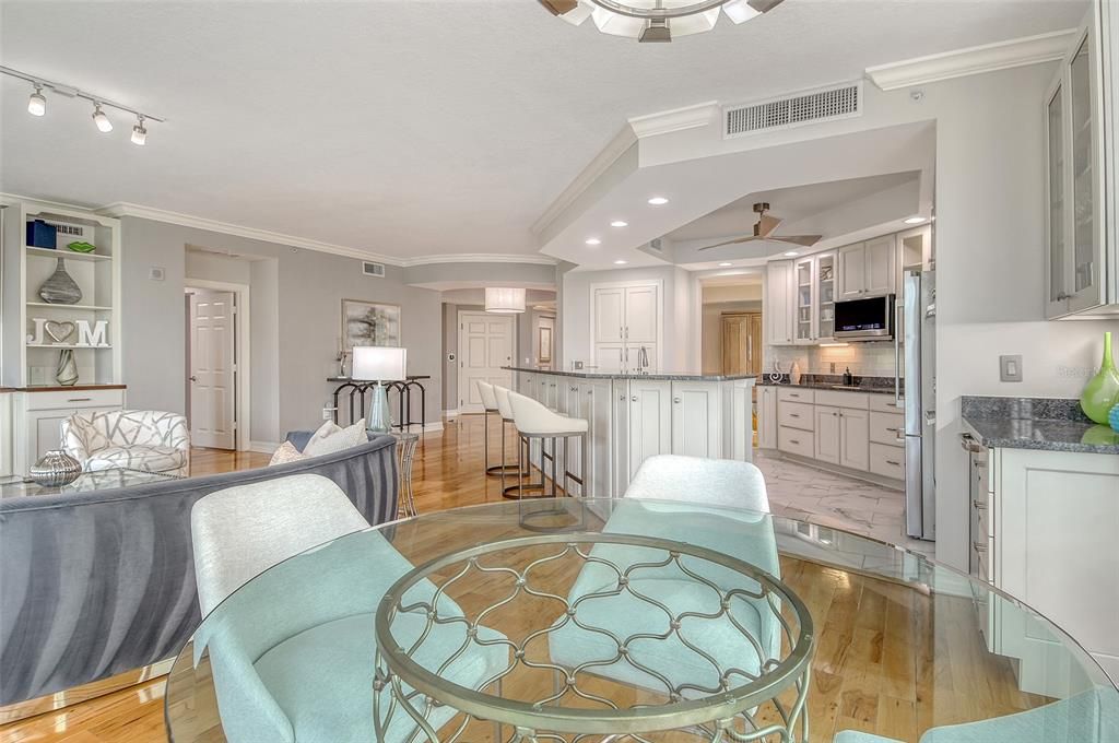 На продажу: $900,000 (3 спален, 3 ванн, 2778 Квадратных фут)