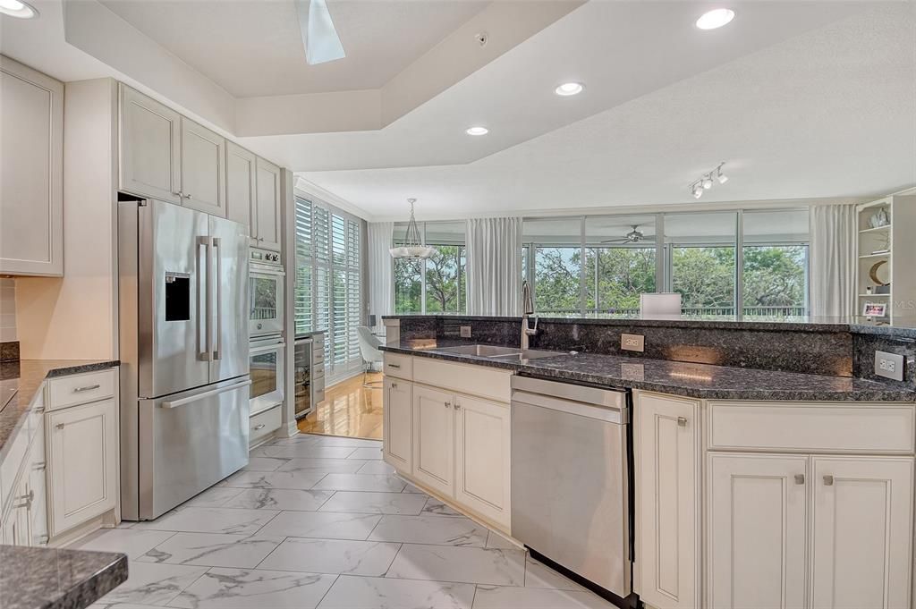 На продажу: $900,000 (3 спален, 3 ванн, 2778 Квадратных фут)