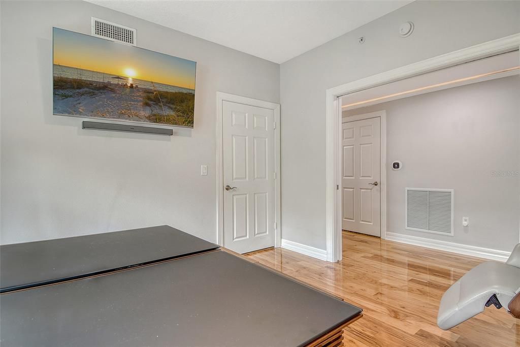 На продажу: $900,000 (3 спален, 3 ванн, 2778 Квадратных фут)