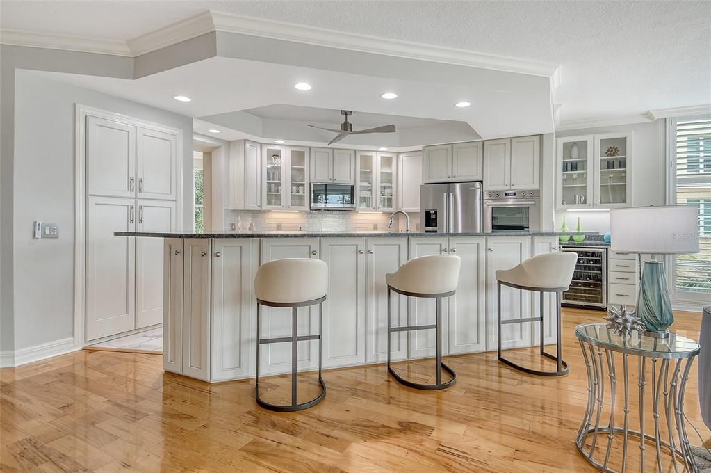 На продажу: $900,000 (3 спален, 3 ванн, 2778 Квадратных фут)