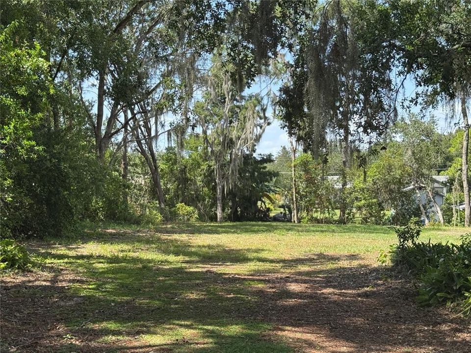 待售: $120,000 (0.41 acres)