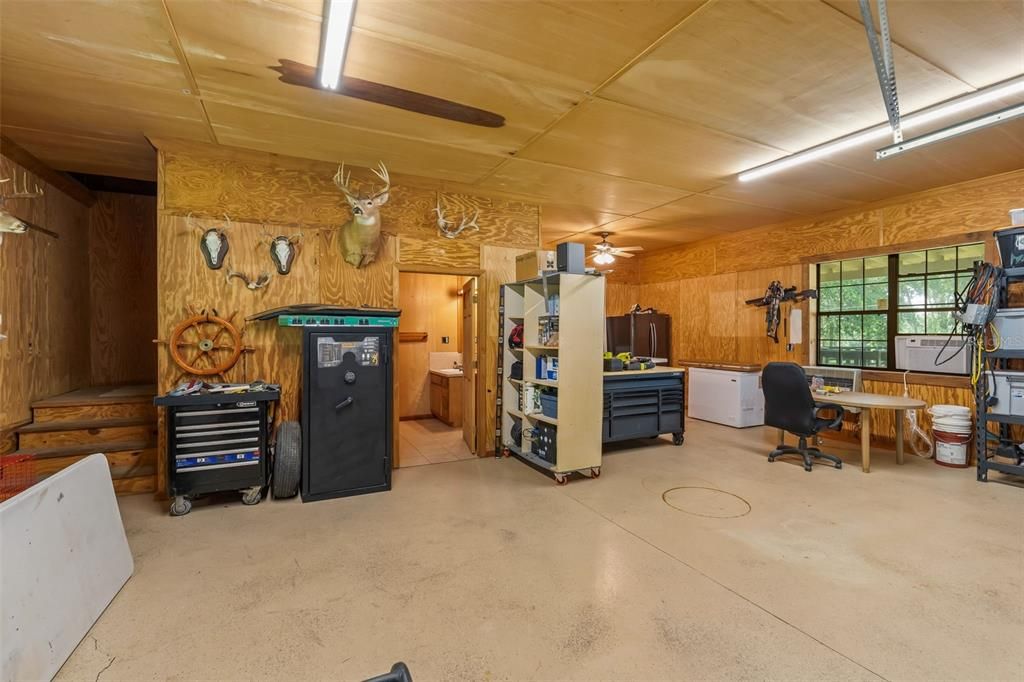 For Sale: $892,100 (5 beds, 5 baths, 4800 Square Feet)