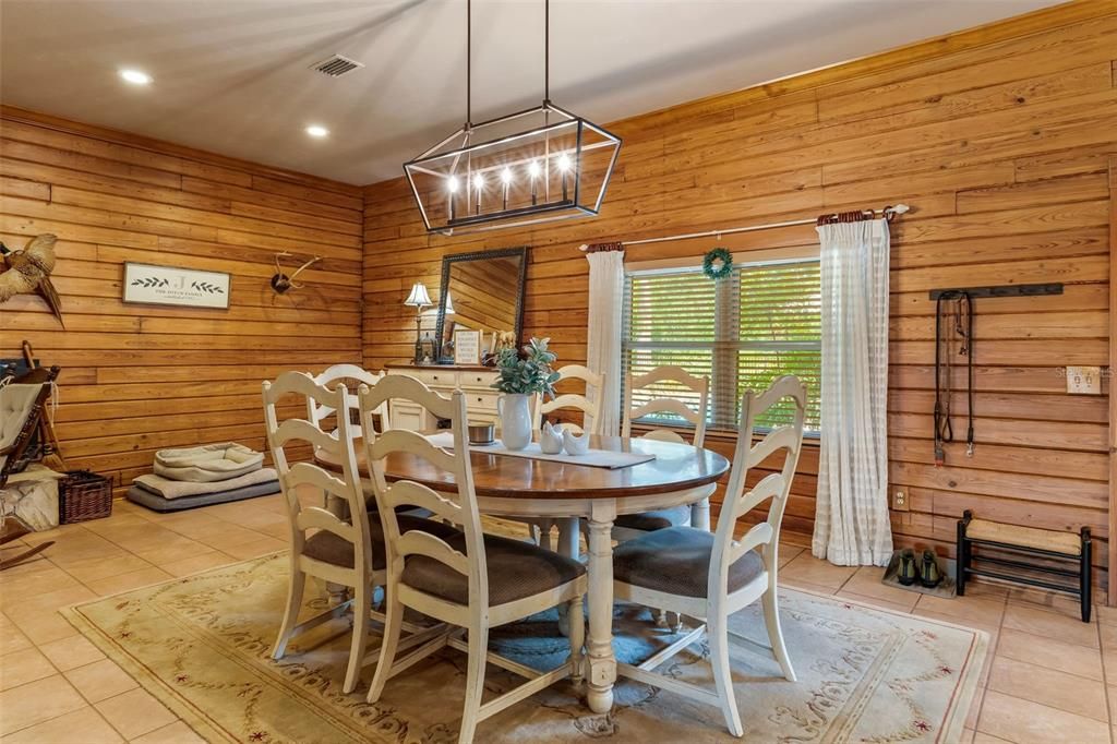 For Sale: $892,100 (5 beds, 5 baths, 4800 Square Feet)