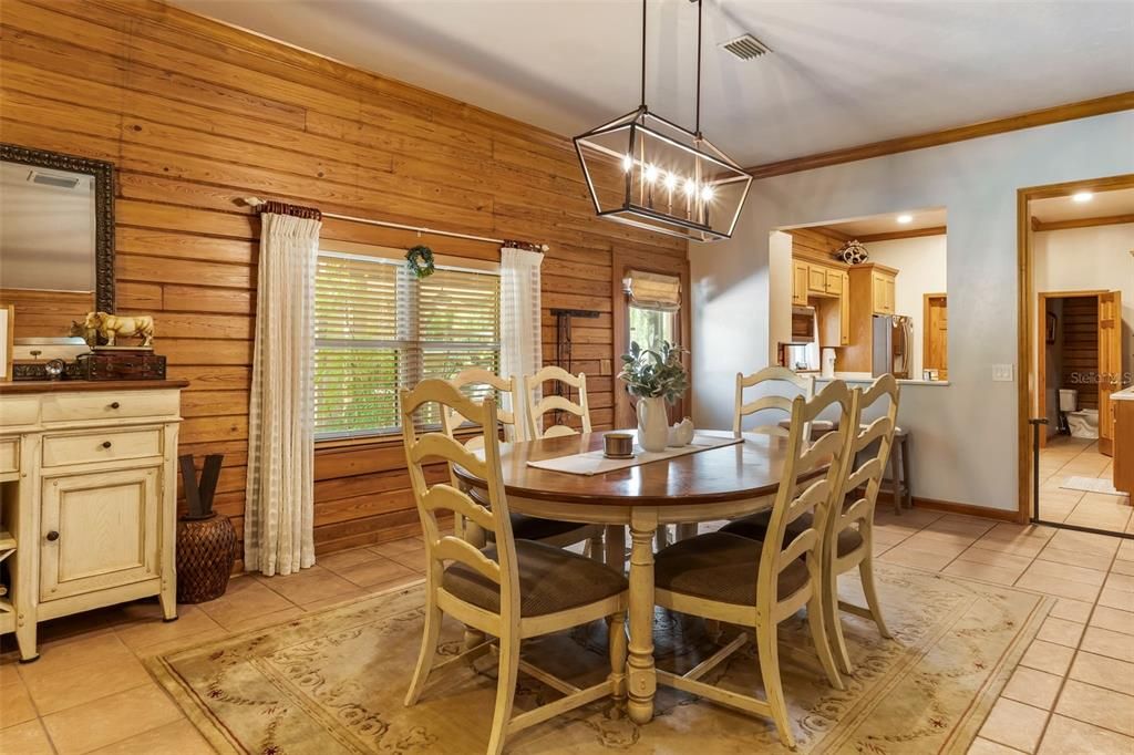 For Sale: $892,100 (5 beds, 5 baths, 4800 Square Feet)