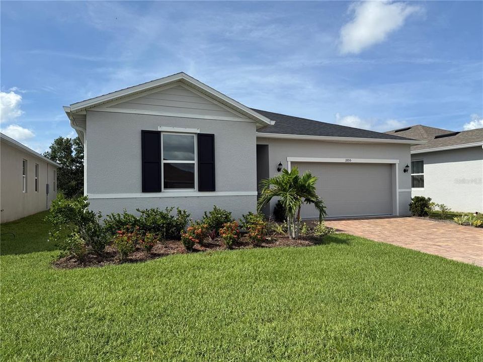 Active With Contract: $2,400 (3 beds, 2 baths, 1541 Square Feet)
