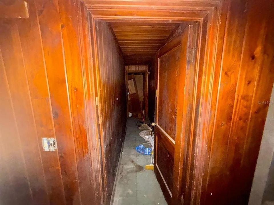 Activo con contrato: $30,000 (4 camas, 2 baños, 2712 Pies cuadrados)