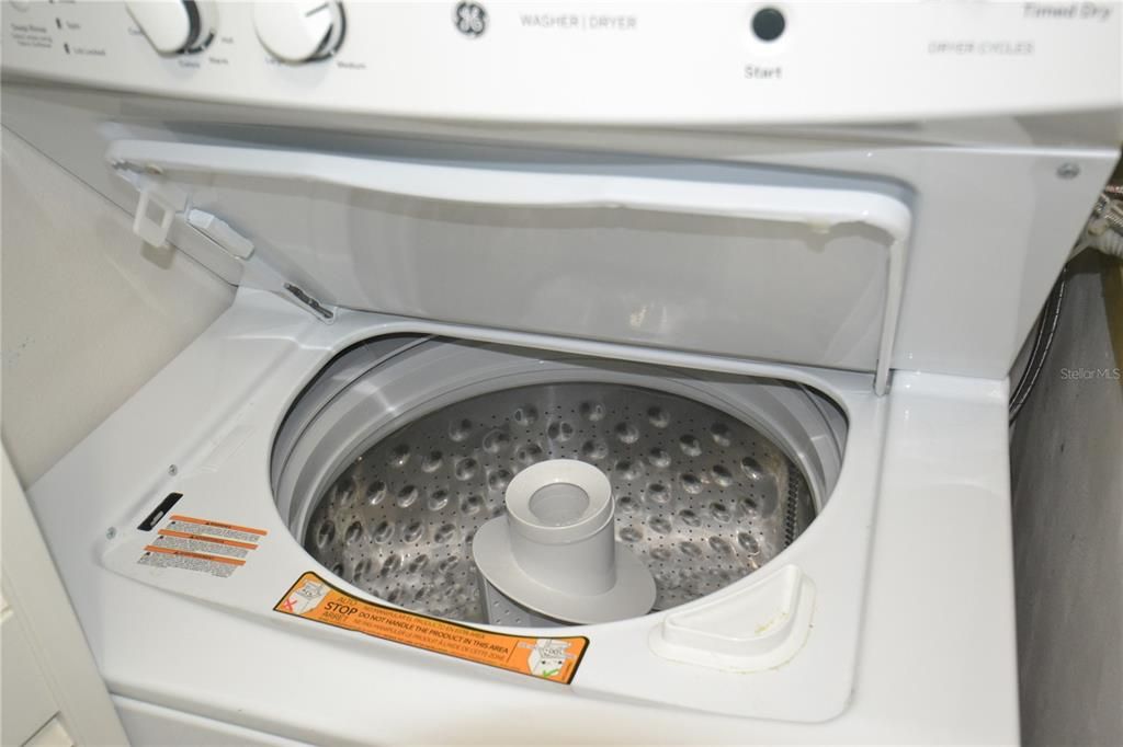 В аренду: $1,600 (2 спален, 2 ванн, 979 Квадратных фут)