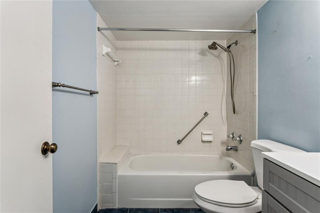 В аренду: $1,600 (2 спален, 2 ванн, 979 Квадратных фут)