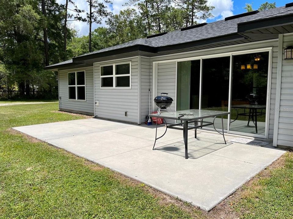 出租: $4,500 (3 贝兹, 3 浴室, 1521 平方英尺)